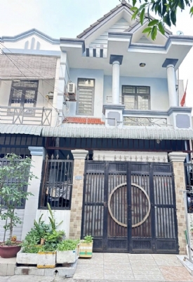 Nhà đẹp trệt lầu Dĩ an giá rẻ nhất khu vực - không có căn thứ 2 