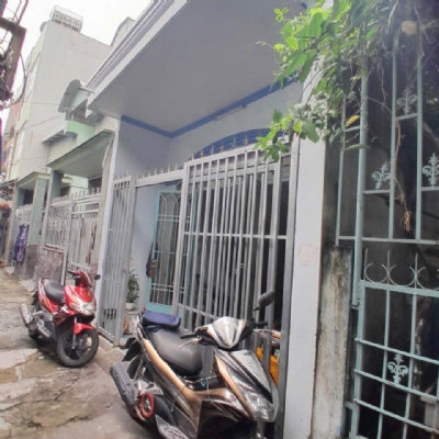 bán nhà gần ĐH Ngân Hàng chỉ 3 tỷ 850 