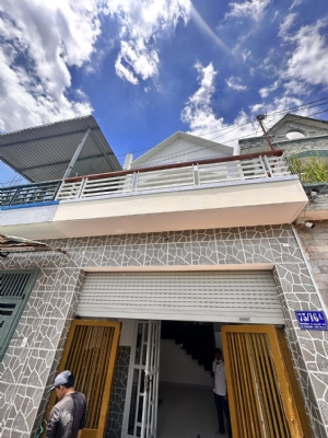 Nhà Thạnh Lộc 19 Q12 cách chợ vài bước chân 