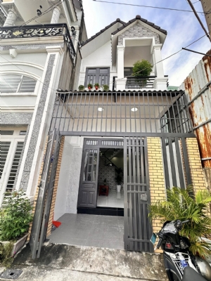 Nhà đẹp Thạnh lộc 19, sát ngã 4 ga Q12 giá chỉ 4ty390 