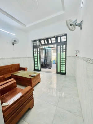 BÁN NHÀ 52M2 - HẺM ÔTÔ, CHỈ 3.85 TỶ, LINH XUÂN, THỦ ĐỨC 