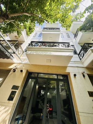 Ngã Tư Ga chỉ còn căn duy nhất.. Đẹp rẻ 