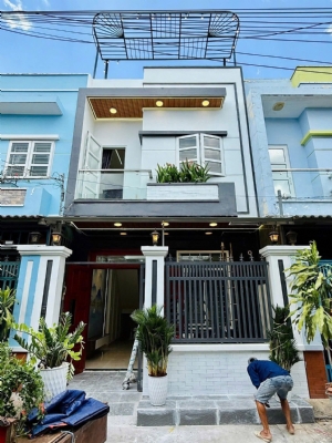 Bán căn nhà Vị Trí đẹp, nhà 1 trệt 1 lầu khu Vạn Xuân TX25 Q12 