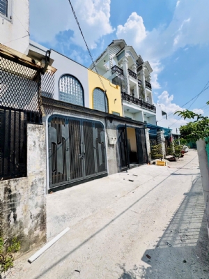 Nhà đẹp Tl40 Thạnh Lộc Q12. Lh 0903777639 