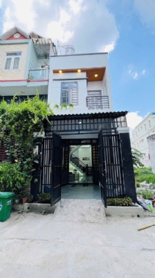 Nhà TL 37, Thạnh Lộc Quận 12, gần sông sài gòn mát mẻ 