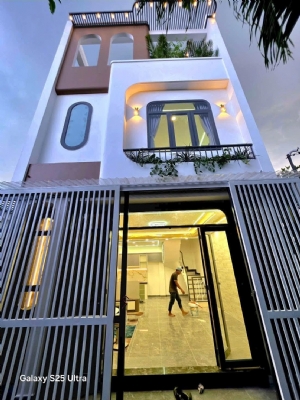 Lên sóng căn nhà 1/ TL49, Thạnh Lộc, Q12 